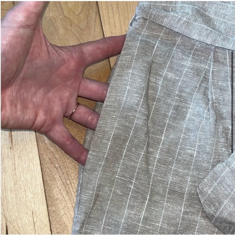NWT DREW Striped Belted Linen Pants
Size Small Tan and White - Picture 4 of 10